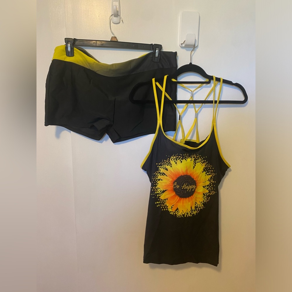 2 piece swim suit with matching bottoms